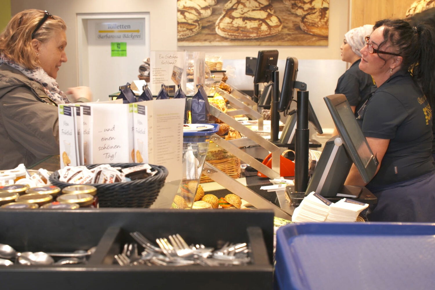Projekte-Barbarossa-Baeckerei-Bedienung-Kunde